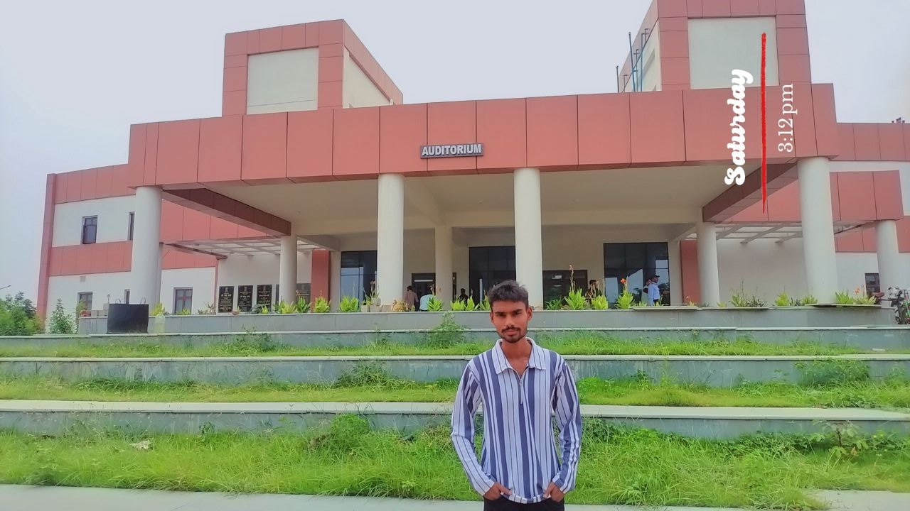 Ramesh Vishwakarma image / pic Ramesh Vishwakarma image / photo - working on mobile and web apps